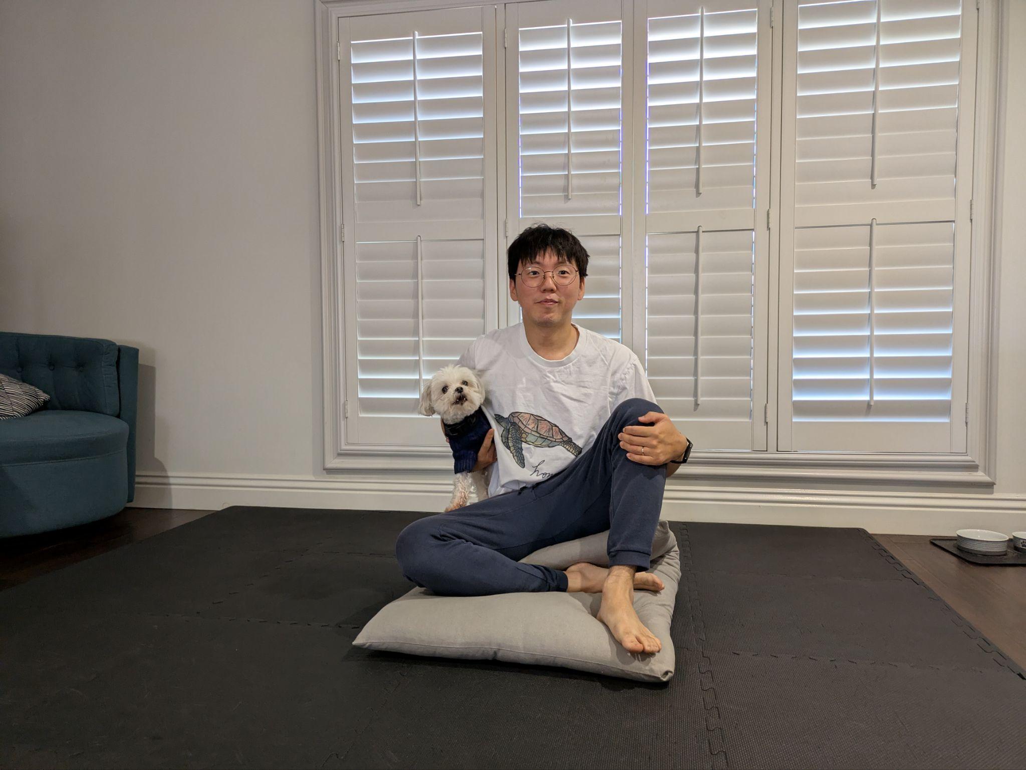 First leg tucked parallel to the floor
